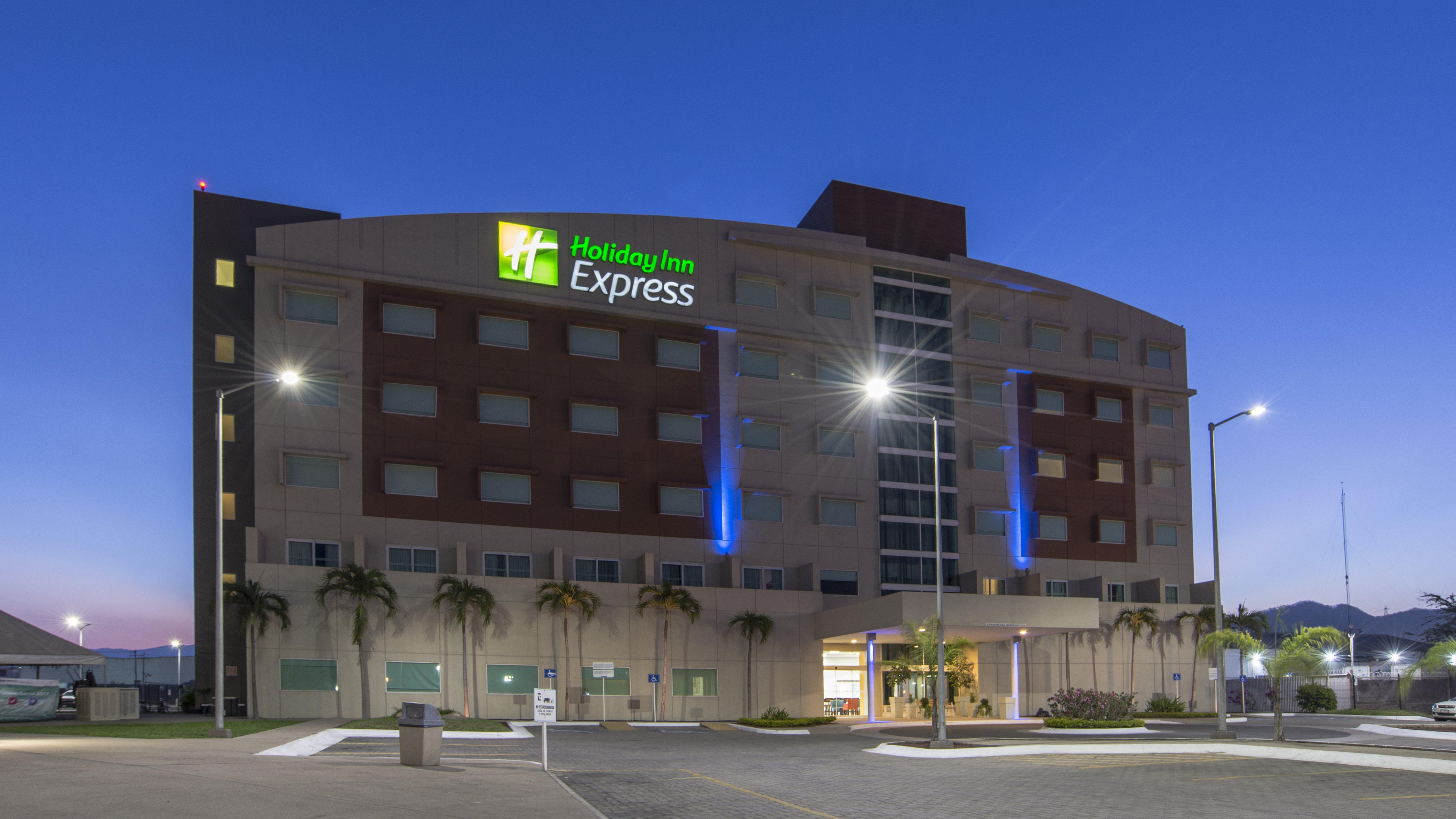 Holiday Inn Express Manzanillo By Ihg Ngoại thất bức ảnh