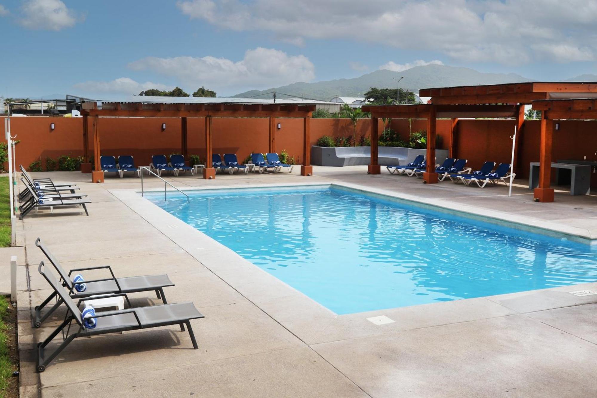 Holiday Inn Express Manzanillo By Ihg Ngoại thất bức ảnh