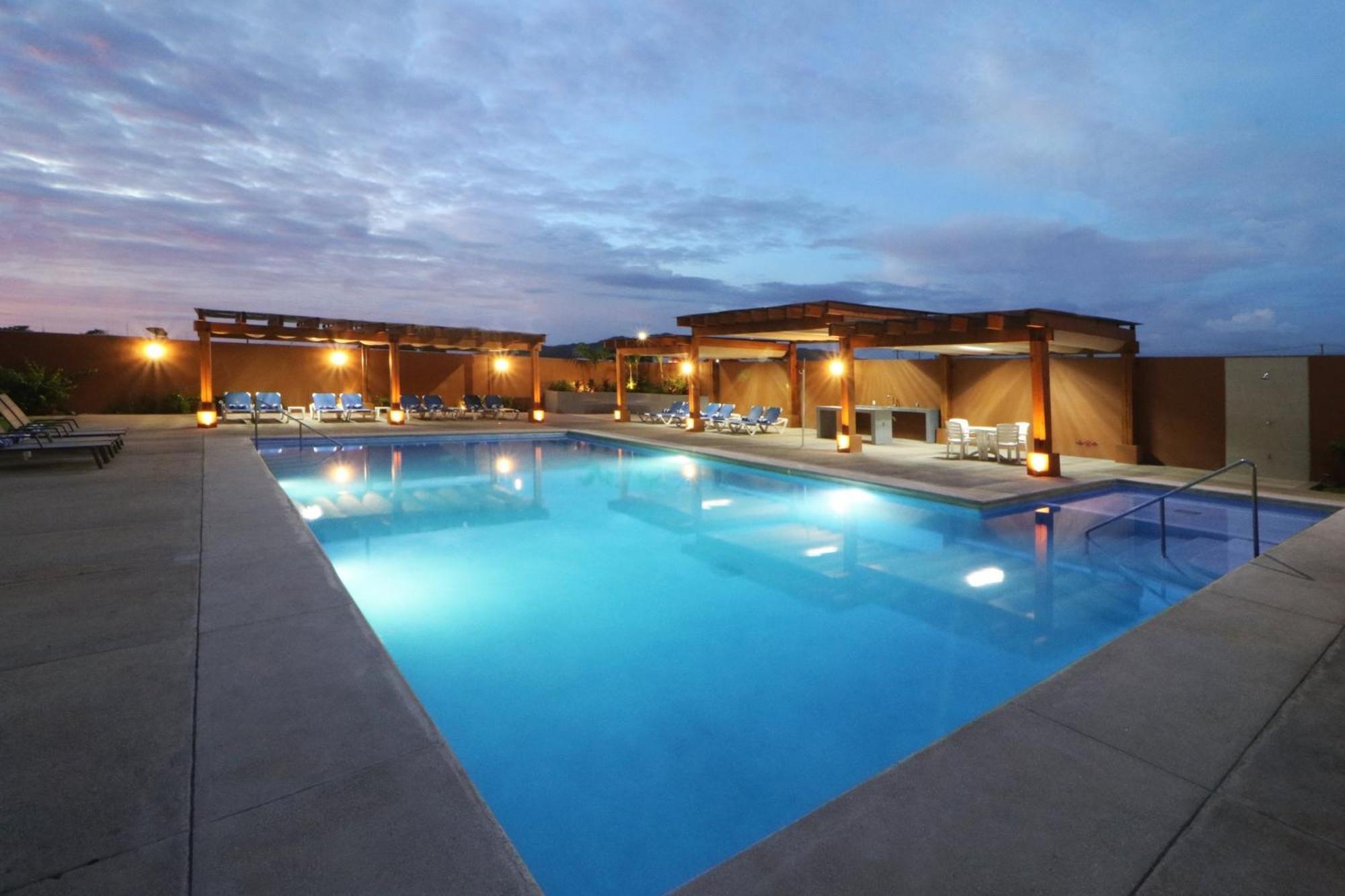 Holiday Inn Express Manzanillo By Ihg Ngoại thất bức ảnh