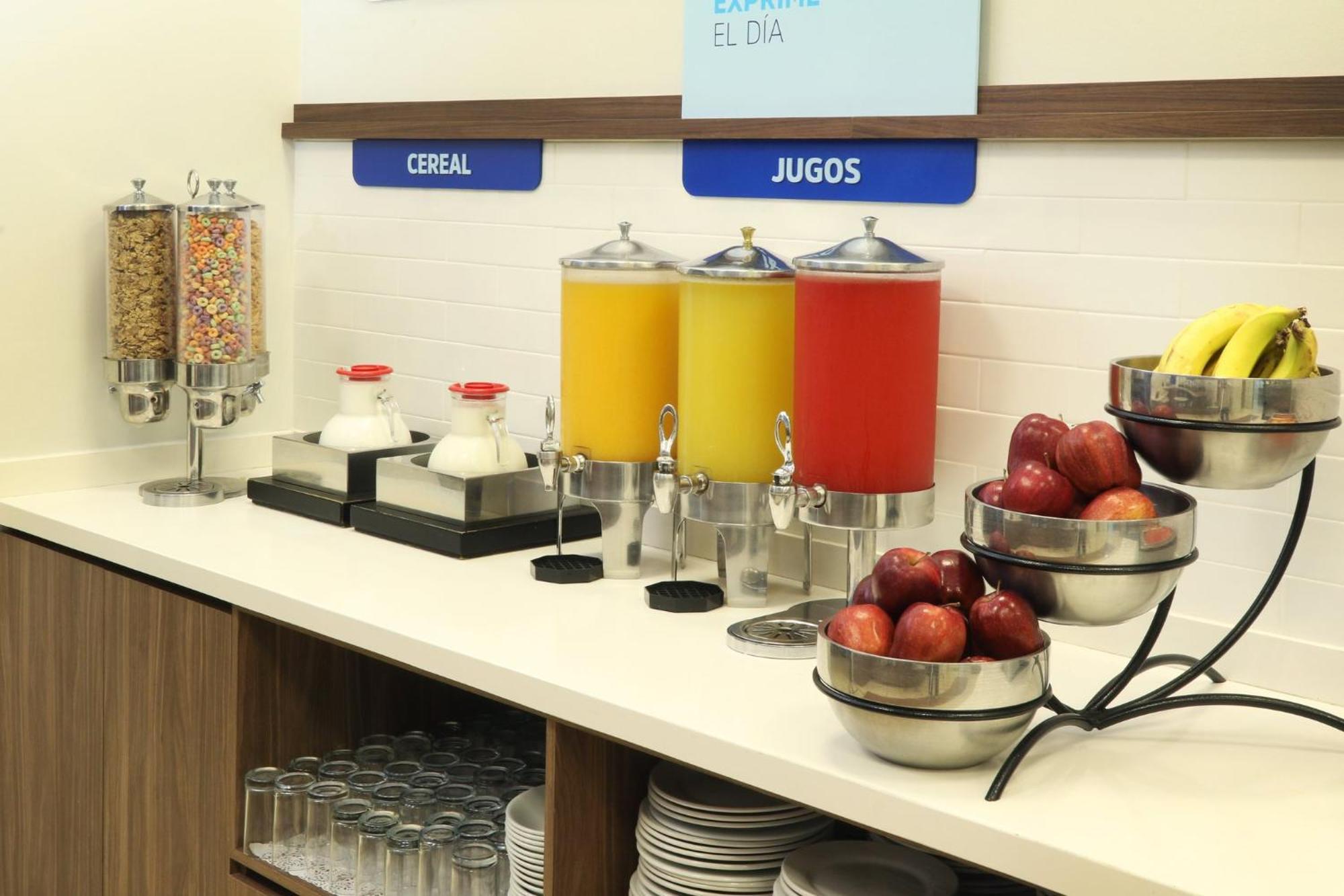 Holiday Inn Express Manzanillo By Ihg Ngoại thất bức ảnh