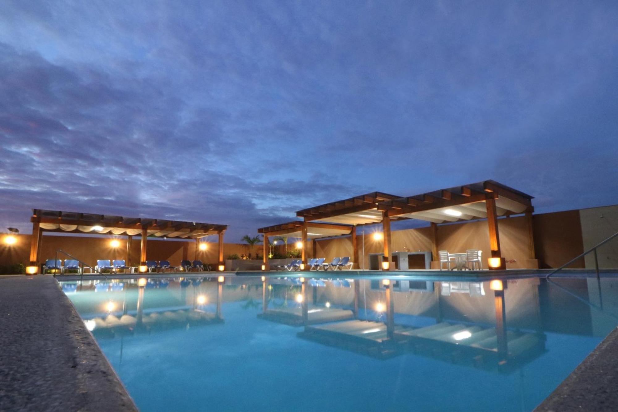 Holiday Inn Express Manzanillo By Ihg Ngoại thất bức ảnh