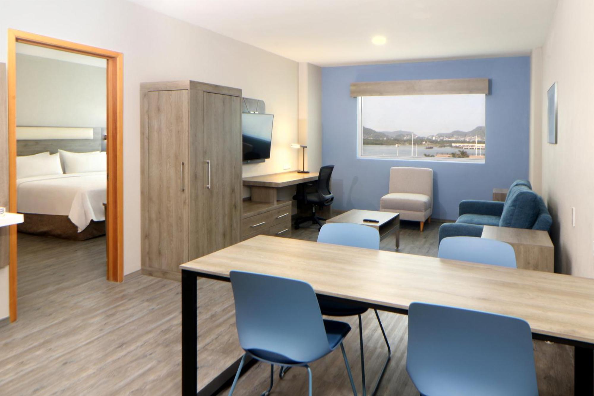 Holiday Inn Express Manzanillo By Ihg Ngoại thất bức ảnh