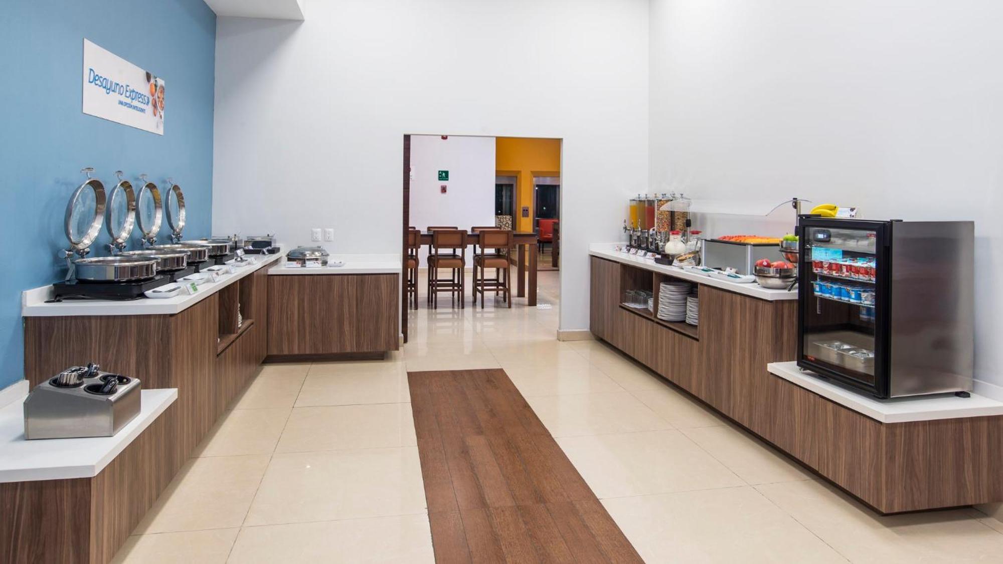 Holiday Inn Express Manzanillo By Ihg Ngoại thất bức ảnh