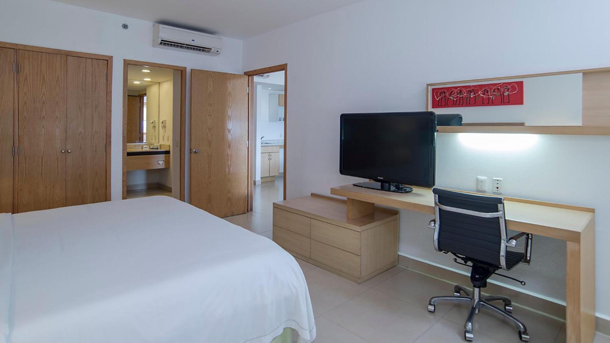 Holiday Inn Express Manzanillo By Ihg Ngoại thất bức ảnh