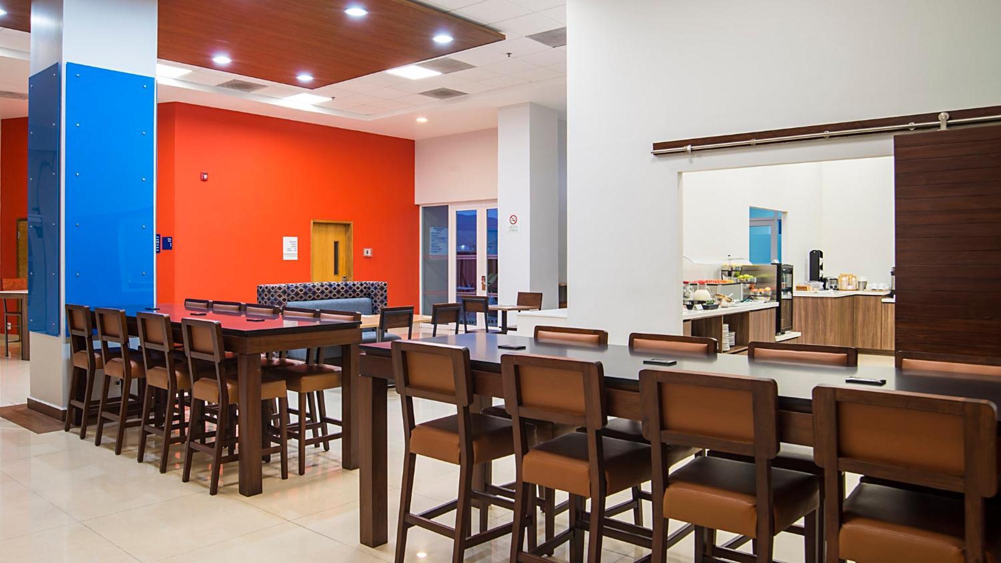 Holiday Inn Express Manzanillo By Ihg Ngoại thất bức ảnh