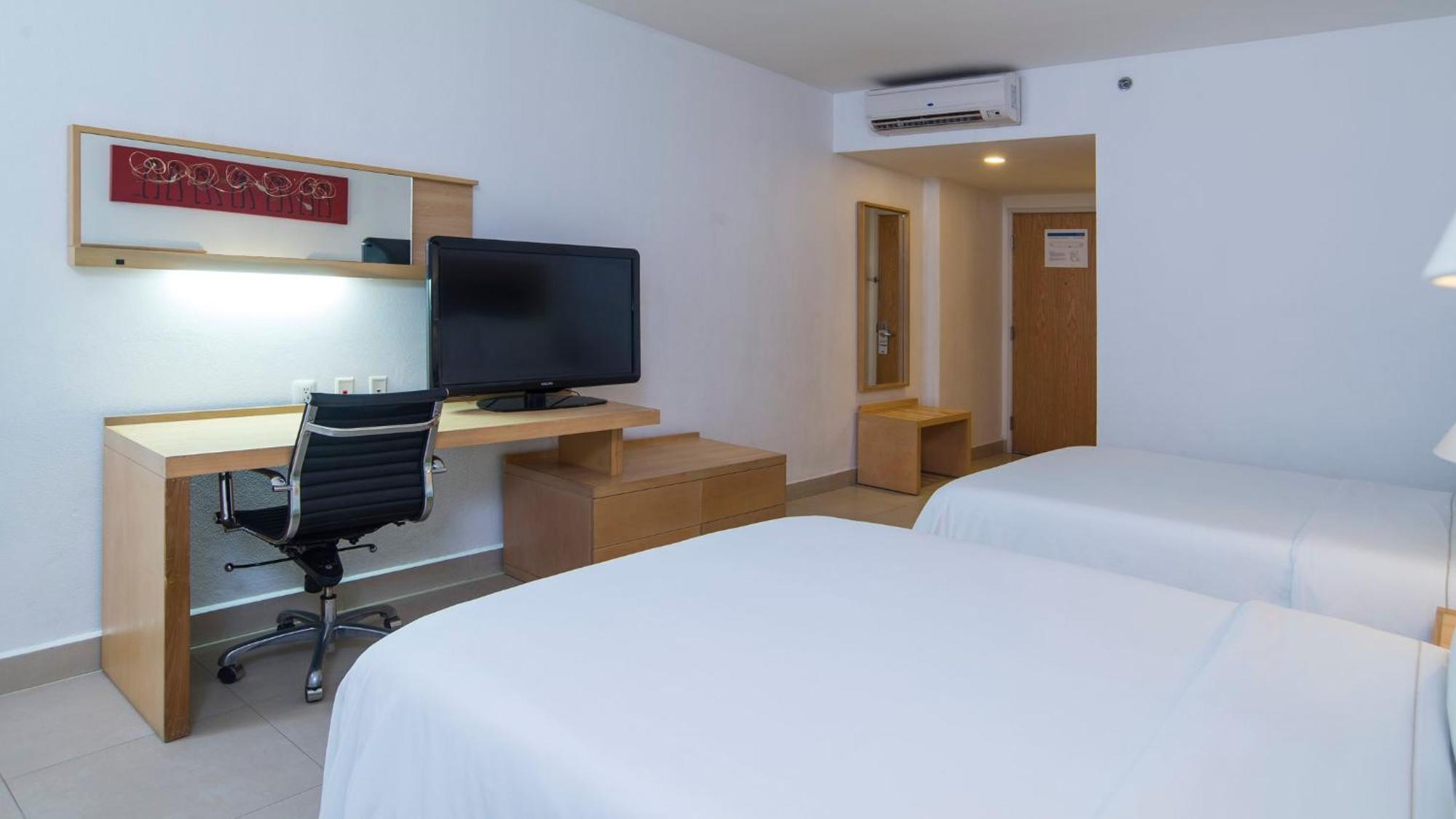 Holiday Inn Express Manzanillo By Ihg Ngoại thất bức ảnh